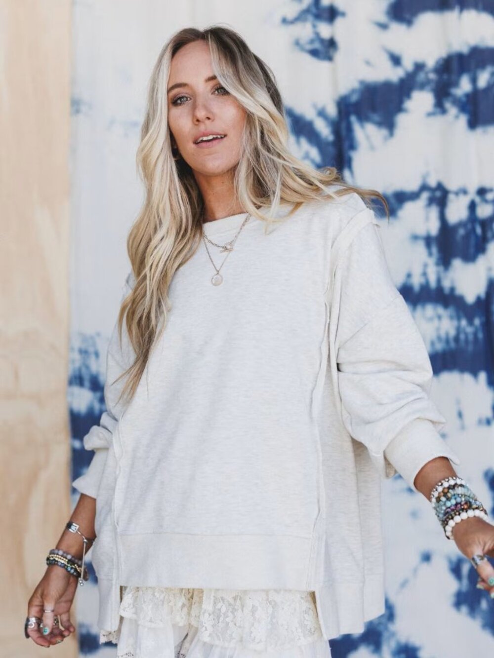 The Nest Chasing Comfort Pullover - Small